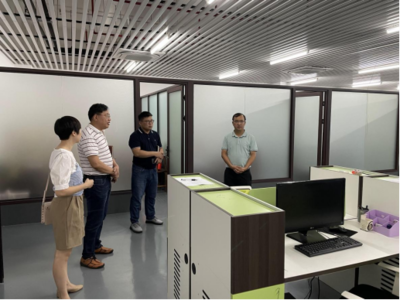 廣西大學(xué)團(tuán)委書(shū)記謝能重一行蒞臨科技園考察指導(dǎo)，聚焦科技企業(yè)孵化器運(yùn)營(yíng)與管理